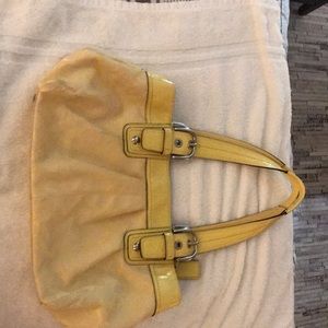 Authentic Coach yellow purse great condition